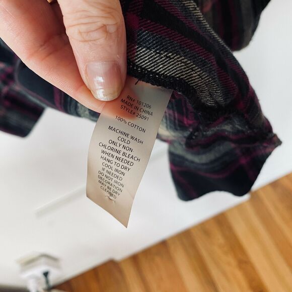 Soft Surroundings Magenta Black Plaid Button Elbow Patch Embroidered Back M - Picture 7 of 11